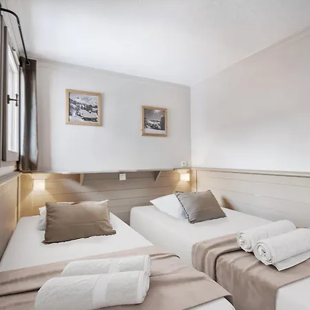 Spacieux Pres Des Pistes Avec Cheminee Et Wifi - Fr-1-640-67 *