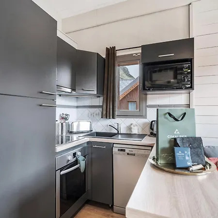 Apartment Spacieux Pres Des Pistes Avec Cheminee Et Wifi - Fr-1-640-67 *