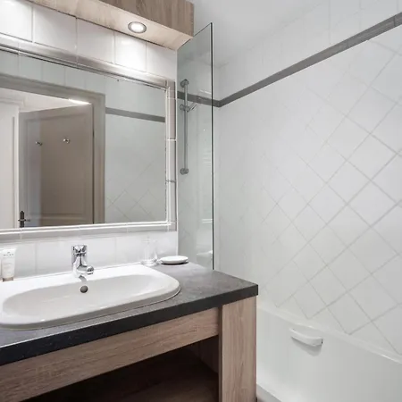 Apartment Spacieux Pres Des Pistes Avec Cheminee Et Wifi - Fr-1-640-67 Val Thorens
